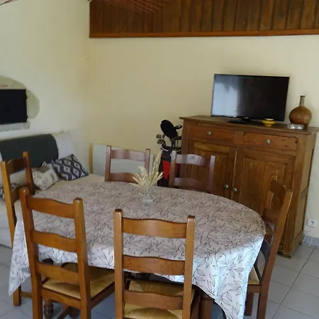 Au Moulie Le Chai Apartment *